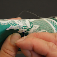 Le savoir-faire de la dentelle au point d'Alençon