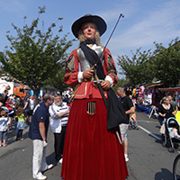 Le carnaval de Lomme (géante Anne Delavaux)