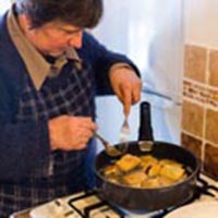 L’art de la rissole, ou r’zoule, dans le massif des Bauges