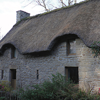 Les savoir-faire chaumiers dans le golfe du Morbihan