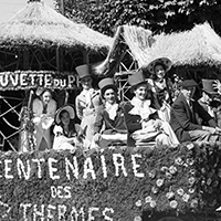 Les fêtes des Fleurs dans les stations thermales des Pyrénées