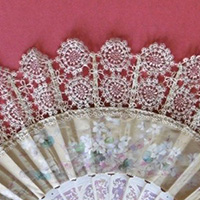 La frivolité, à la navette, à l’aiguille et au crochet