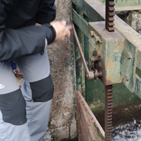 L'irrigation traditionnelle gravitaire par canaux en France