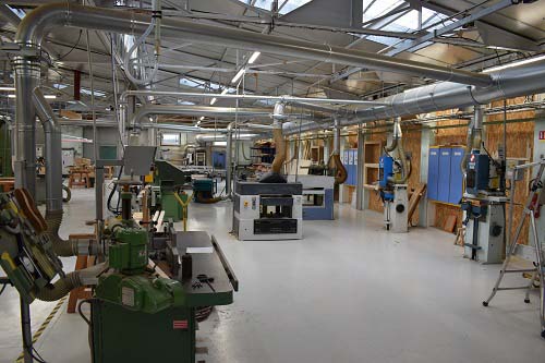 Machines-outils de l’atelier de charpenterie naval du lycée professionnel Edmond Doucet, 21 juin 2021. © Théo Lebouc, 2021.
